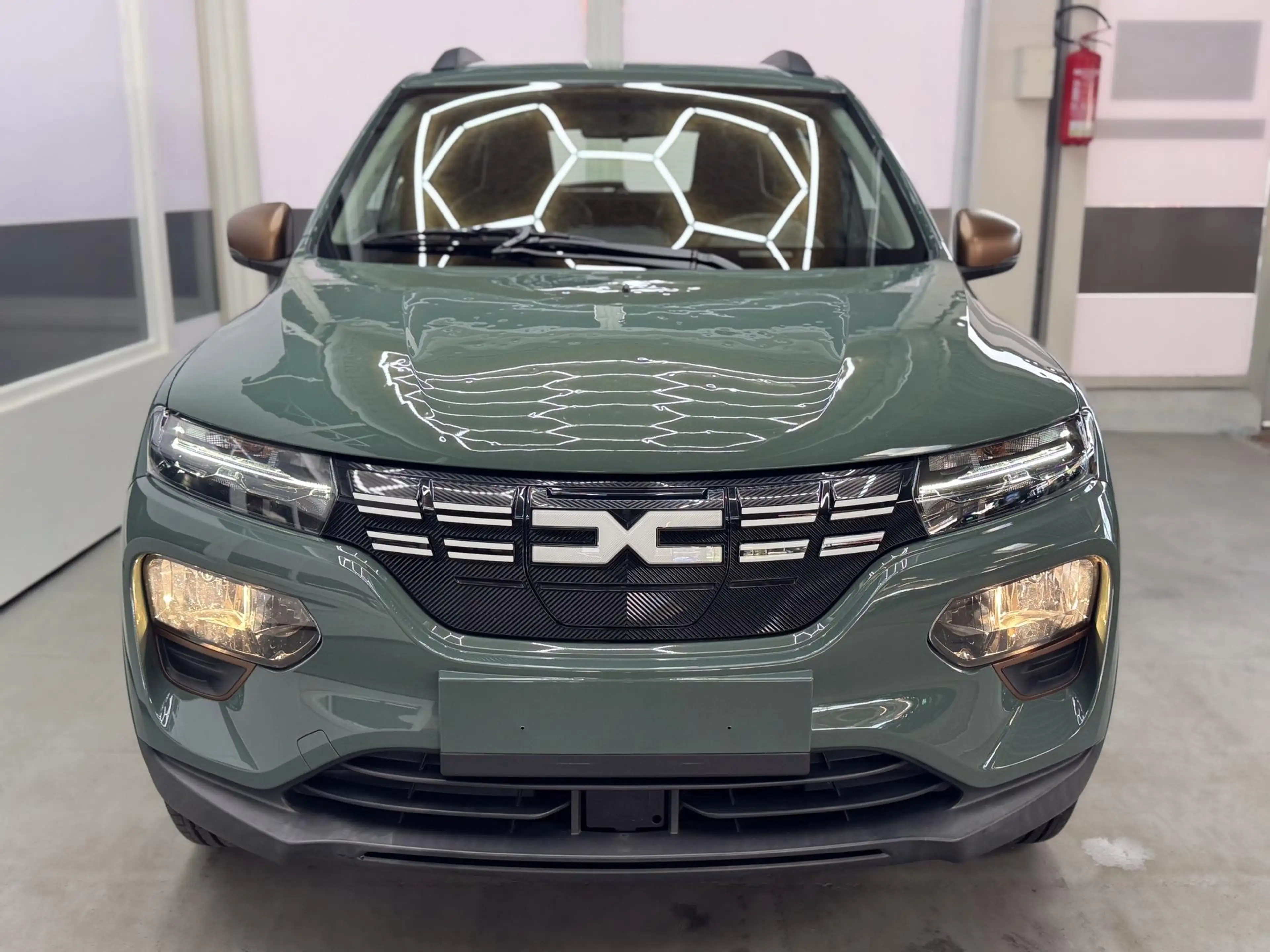 Dacia Spring EXTREME 65 ELECTRIC 26,8kWh NAVI RFK PDC 26,8kW... — photo 2