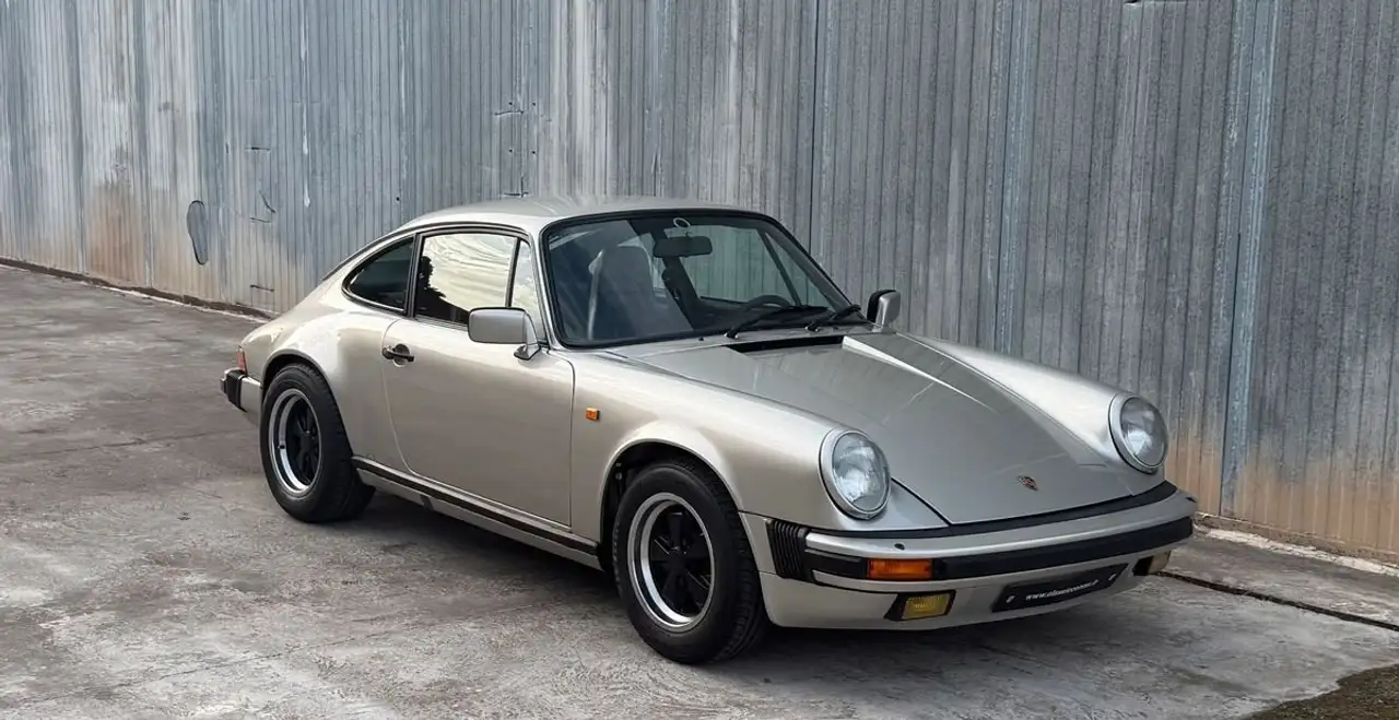 Porsche 911 Carrera 3.2 Coupé Zinc Metallic L956, foto 2