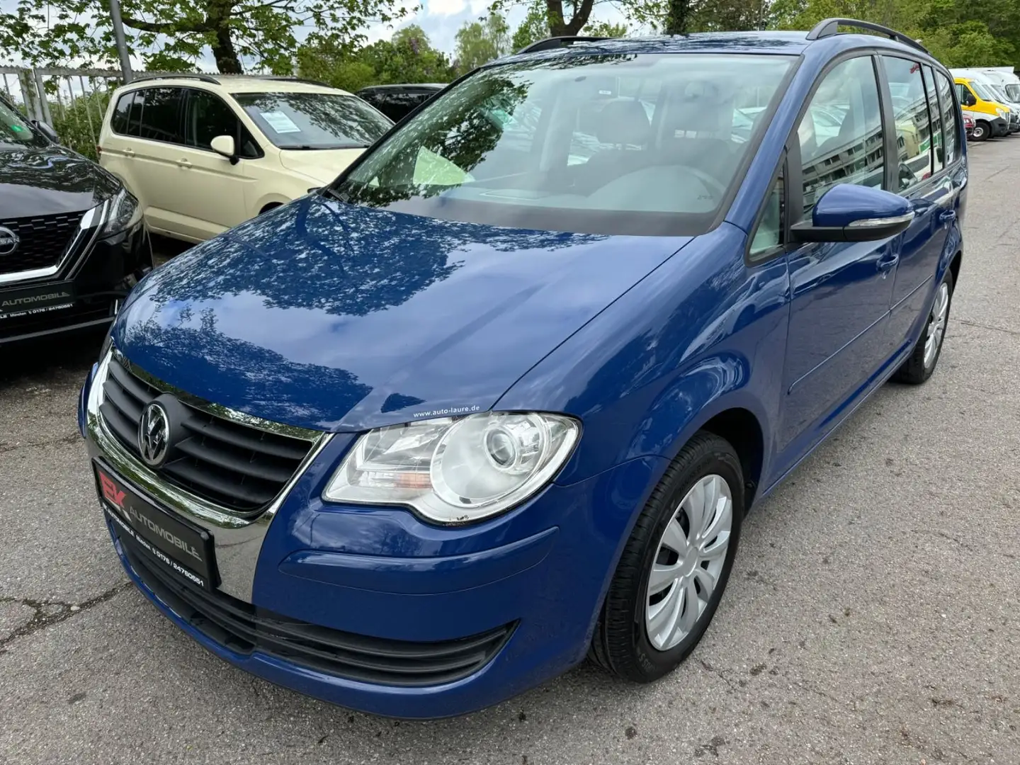 Volkswagen Touran Trendline Motor 1,9 Ltr. - 77 kW TDI AHK Azul - 1