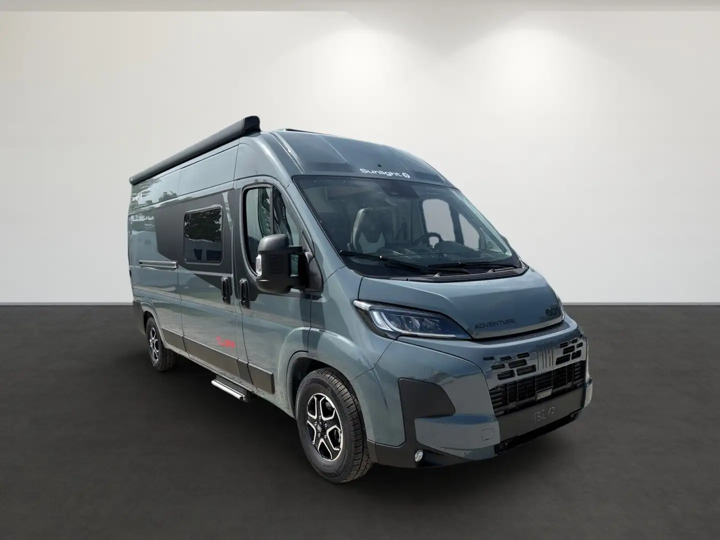 Sunlight Adventure Cliff 601 Fiat Grau - 1