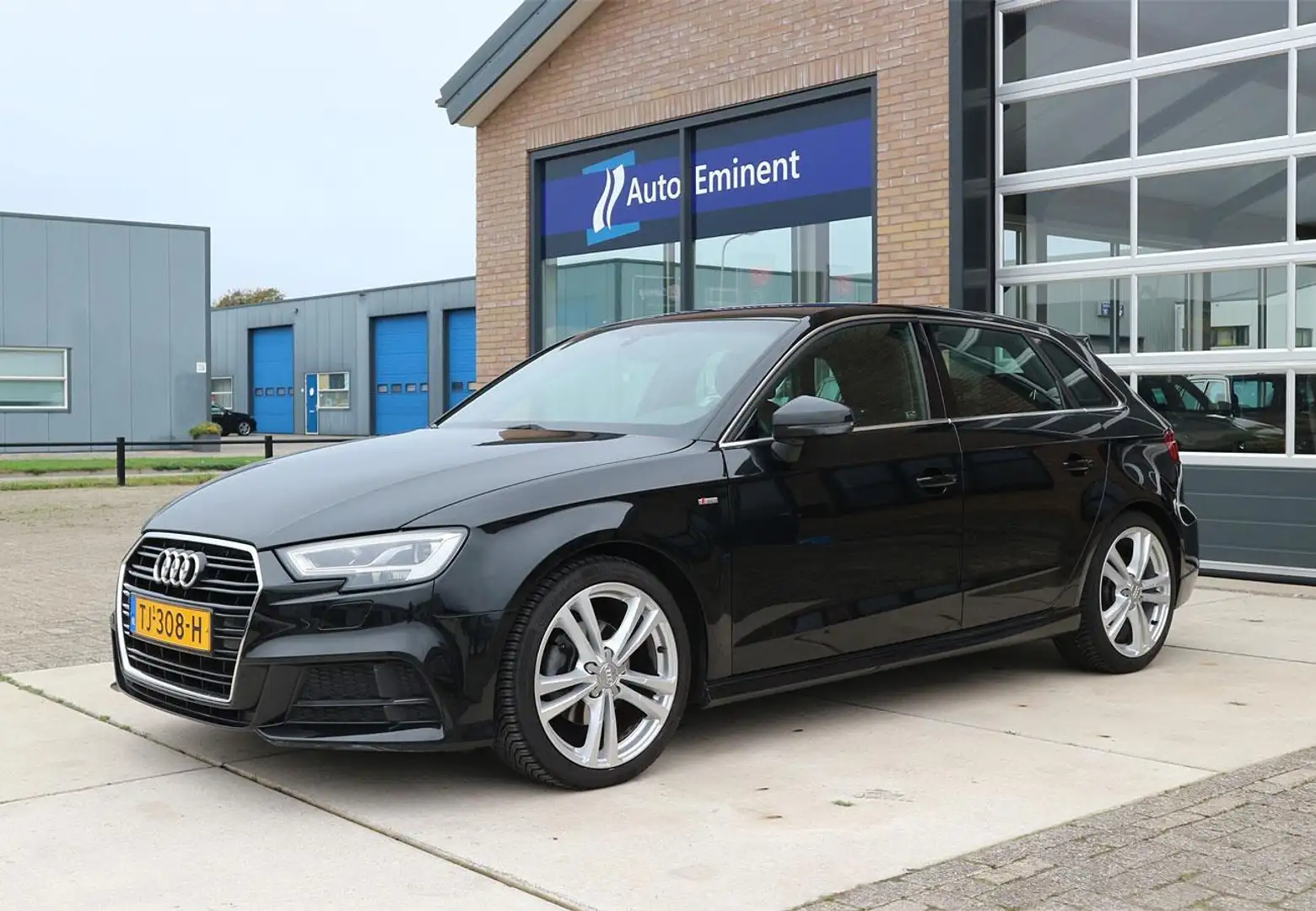 Audi A3 Sportback 1.0 TFSI S-Line Edition DSG S-Tronic NL Zwart - 1