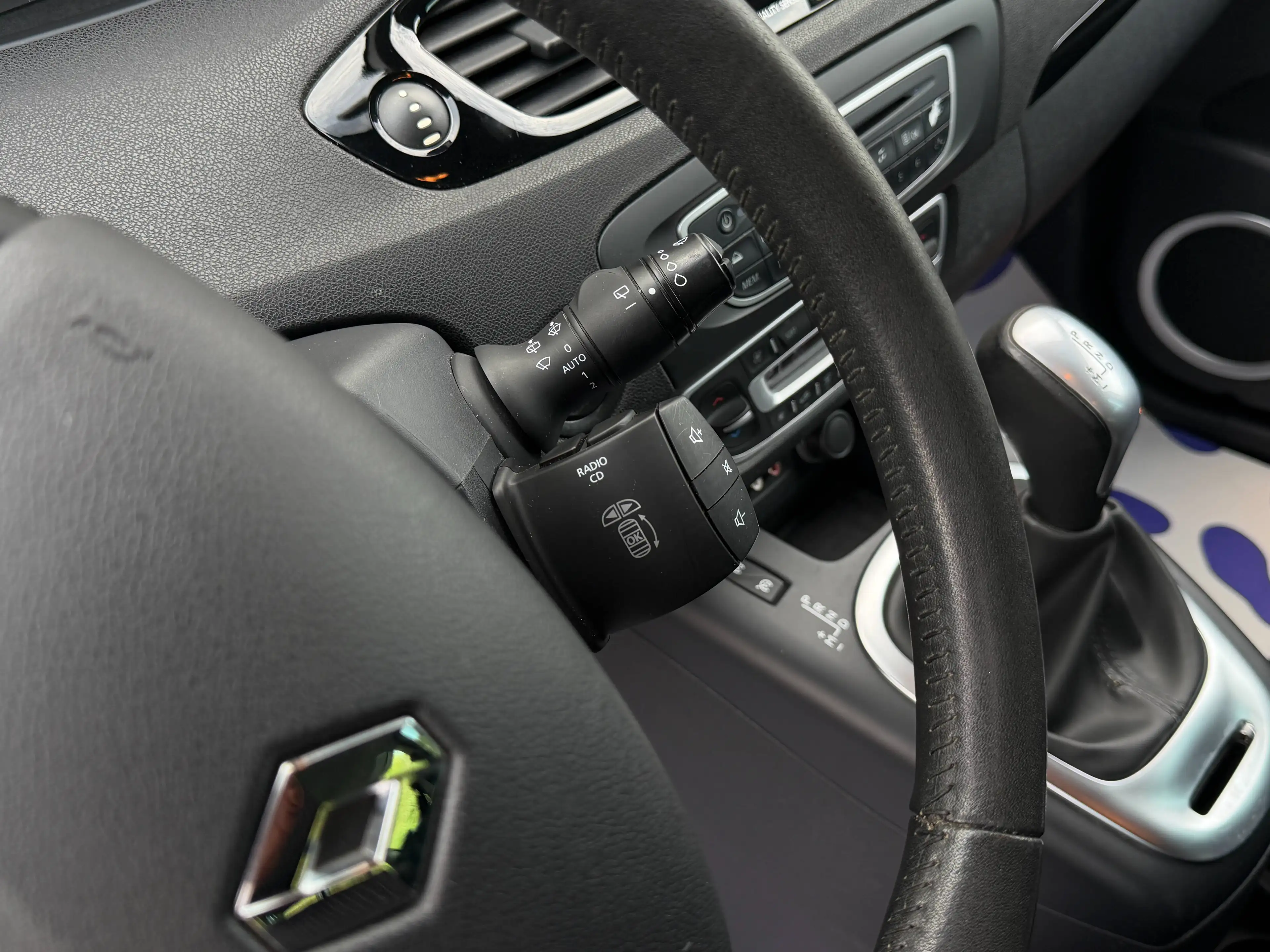 Renault Scenic Scenic 1.5 dCi EDC/BOITE AUTO/BLUETOOTH/GPS/CRUISE/GARANTIE 12 MOIS — photo 9
