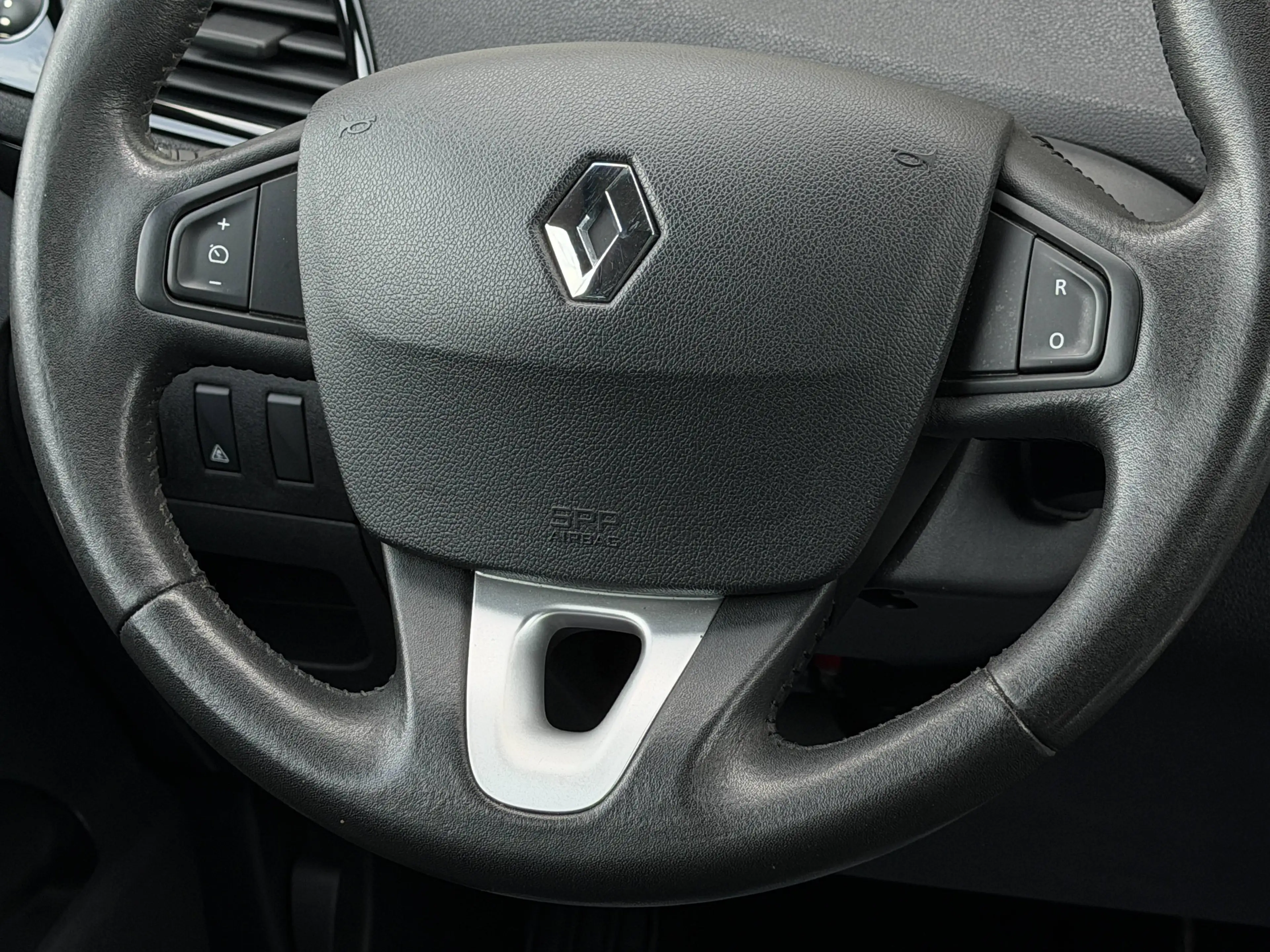 Renault Scenic Scenic 1.5 dCi EDC/BOITE AUTO/BLUETOOTH/GPS/CRUISE/GARANTIE 12 MOIS — photo 8