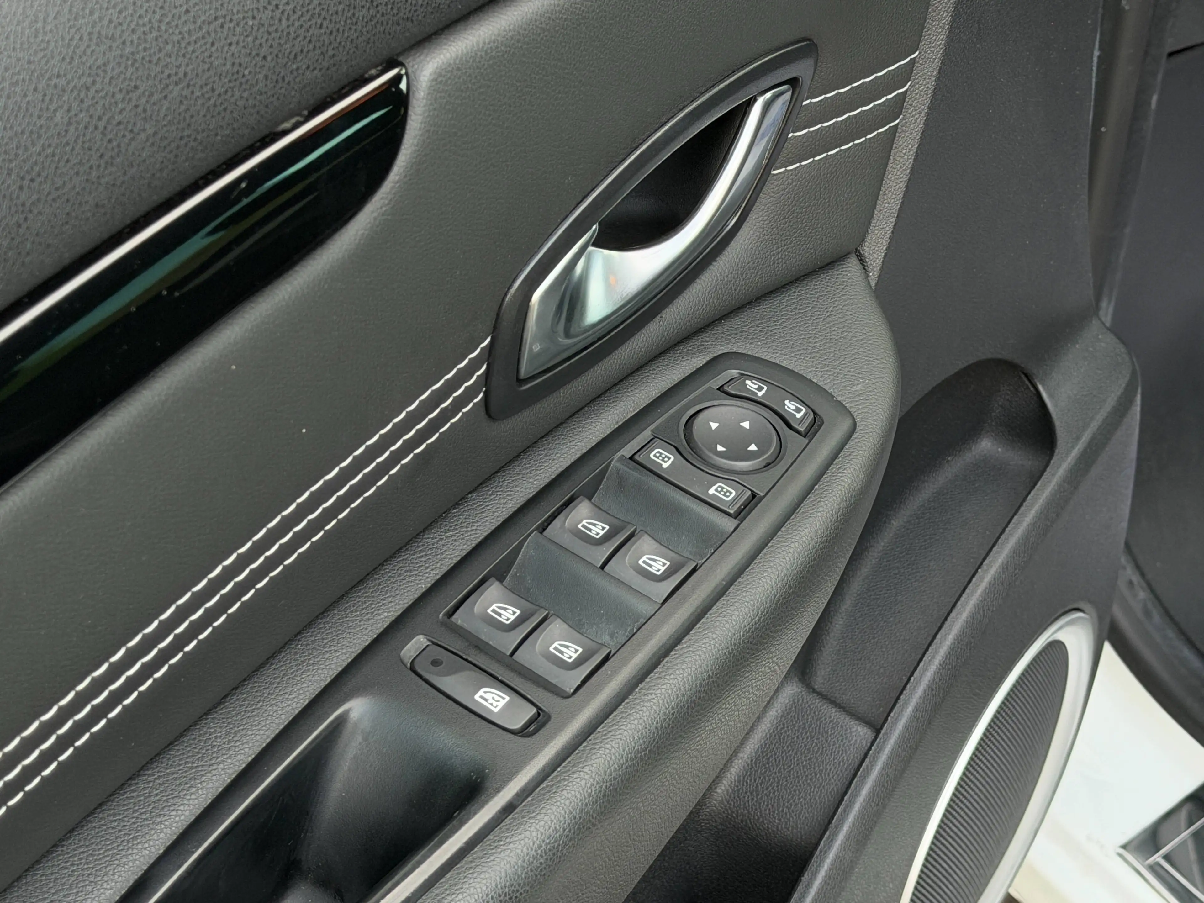 Renault Scenic Scenic 1.5 dCi EDC/BOITE AUTO/BLUETOOTH/GPS/CRUISE/GARANTIE 12 MOIS — photo 12
