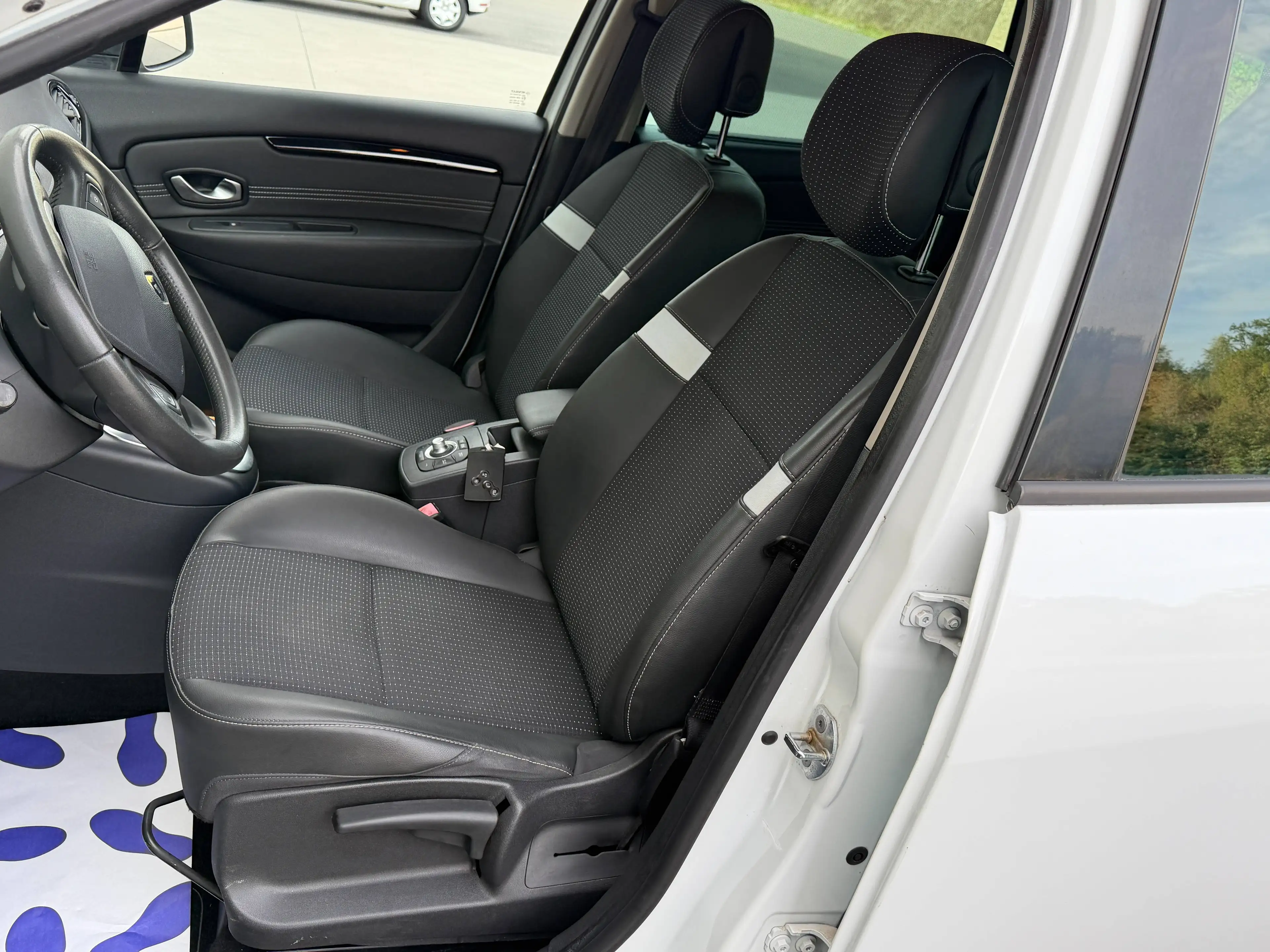 Renault Scenic Scenic 1.5 dCi EDC/BOITE AUTO/BLUETOOTH/GPS/CRUISE/GARANTIE 12 MOIS — photo 13