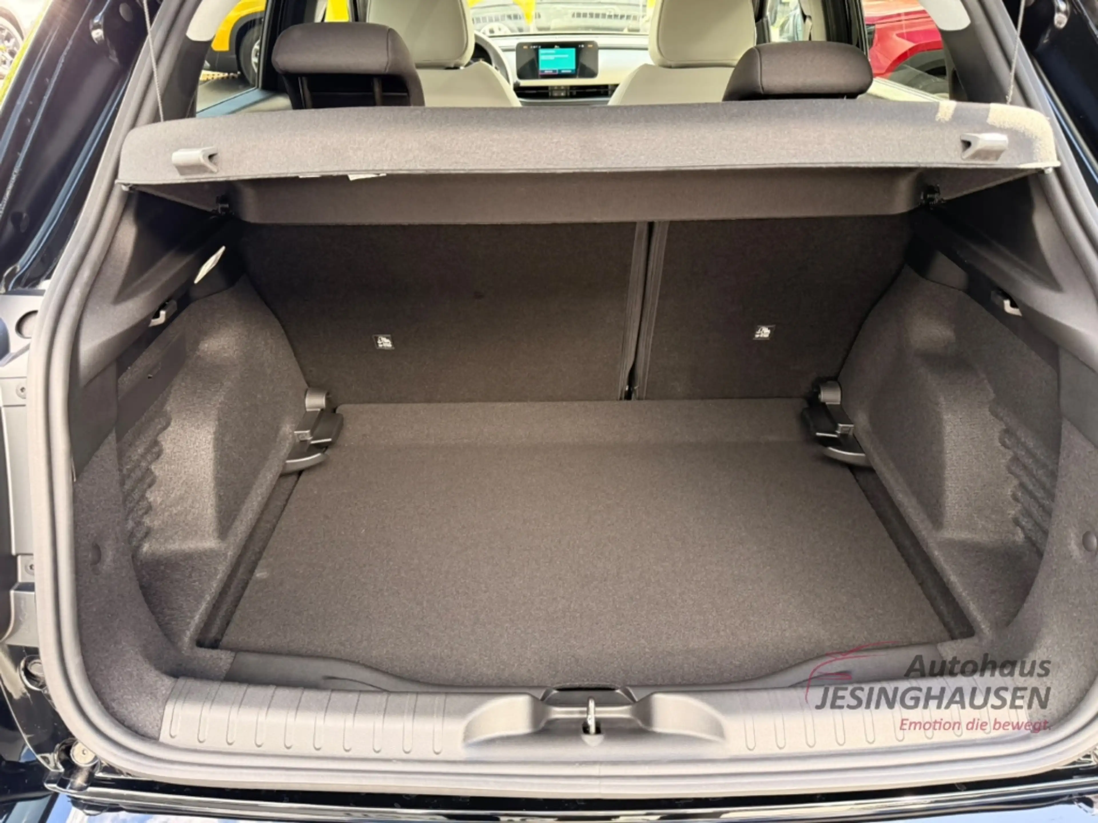 Fiat 600 Hybrid La Prima Navi*LED*SHZ*RFK*360°PDCEl. Heckkl — photo 8