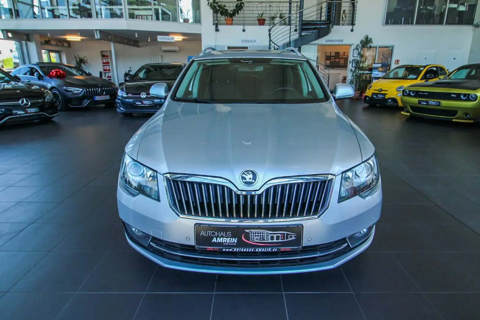 Skoda Superb Combi Ambition/Business Amundsen+/AHK Zilver - 2