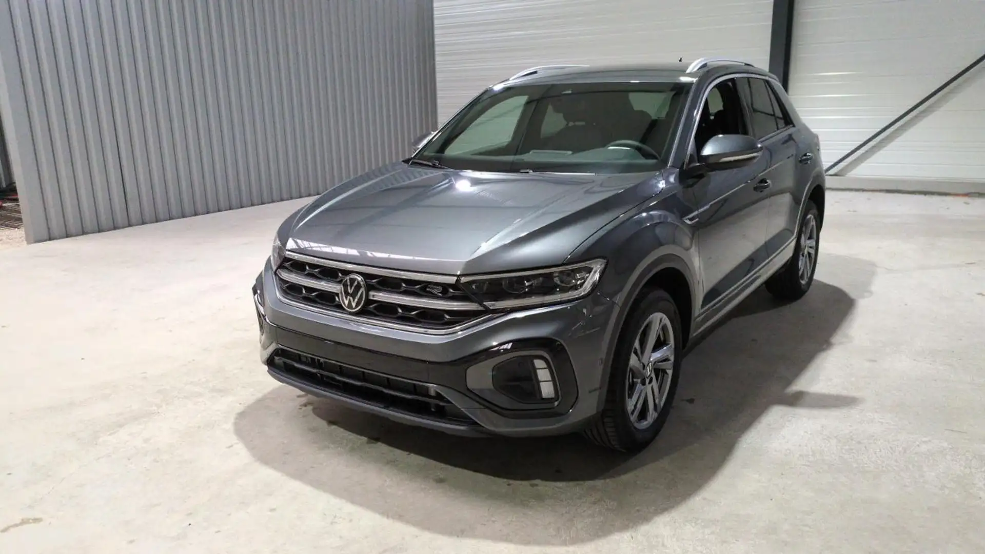 Volkswagen T-Roc 1.5 tsi evo2 150 start/stop dsg7 r-line edition + matrix led + sieges chauffants Gris - 2