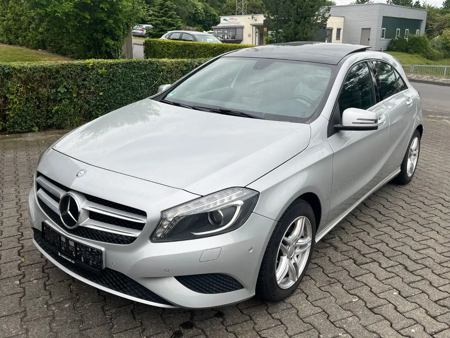 Mercedes-Benz A 220 CDI Urban Panorama Xenon PDC Gümüş rengi - 1