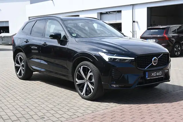 Volvo XC60 view 7
