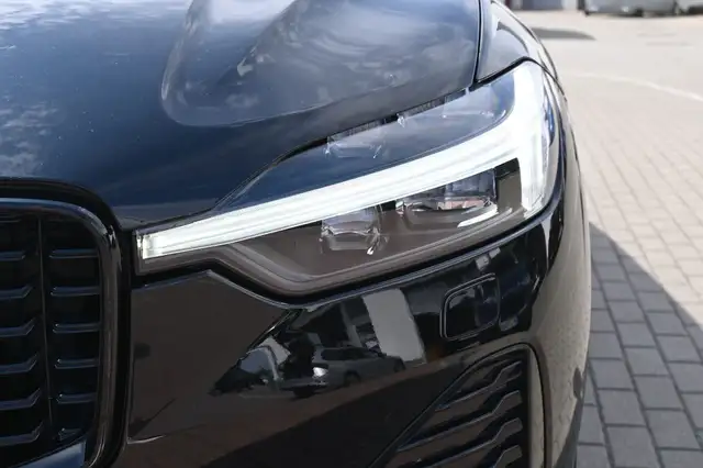 Volvo XC60 view 10