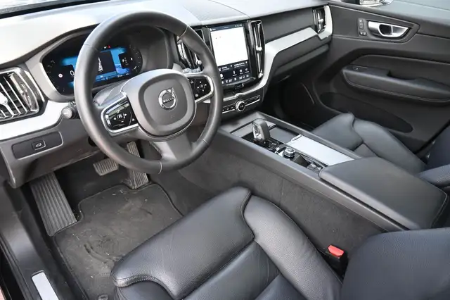 Volvo XC60 view 12