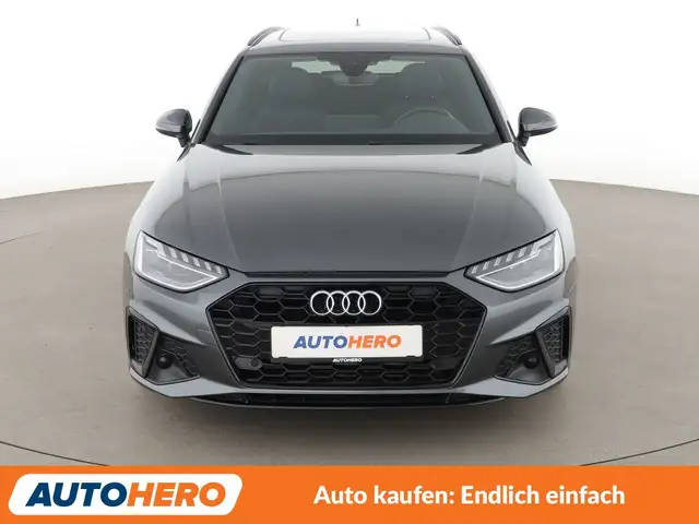 Audi A4 view 9