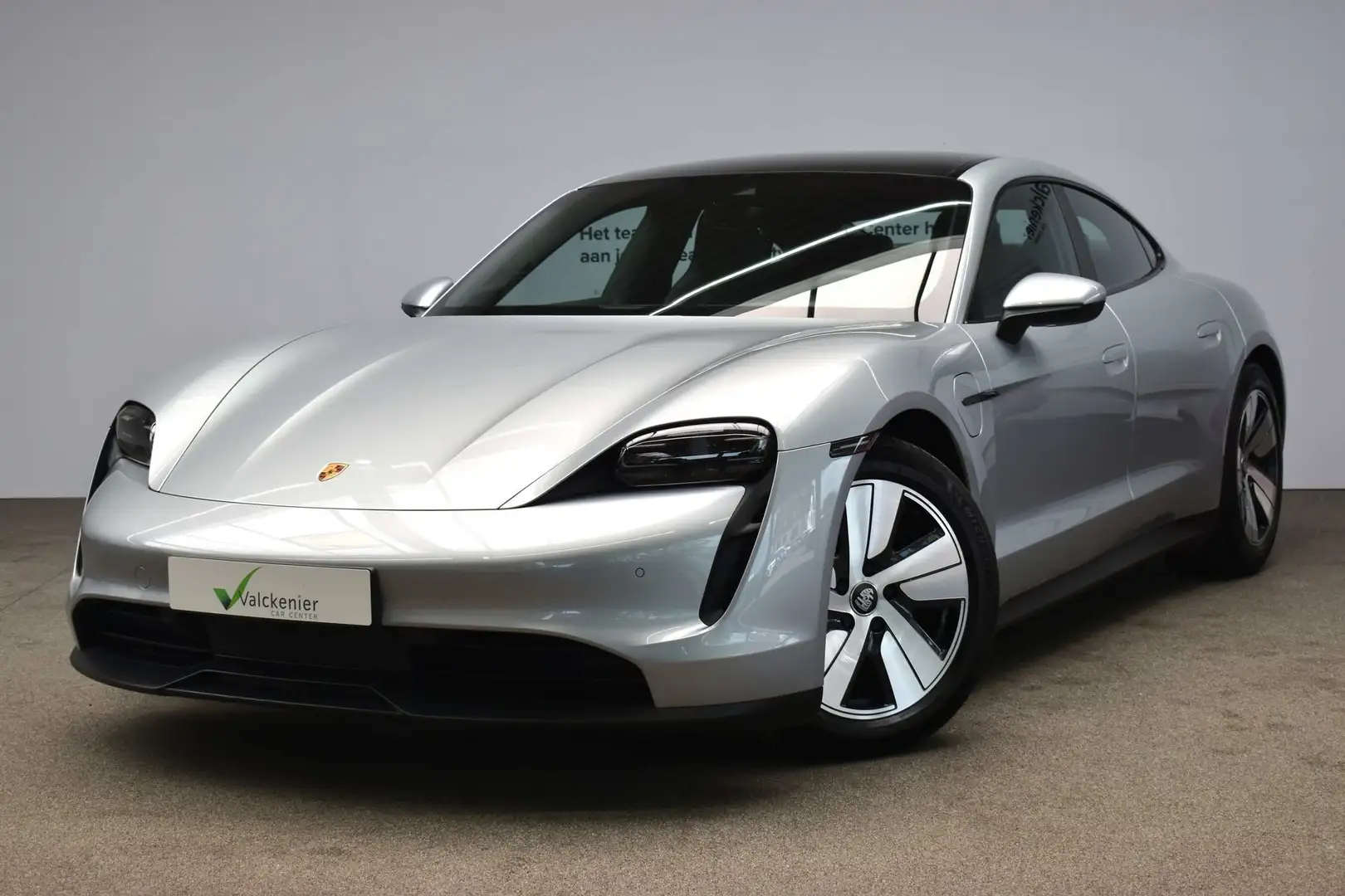 Porsche Taycan 79,2 kWh 326 PK/Valckenier Car Center Asse - 1