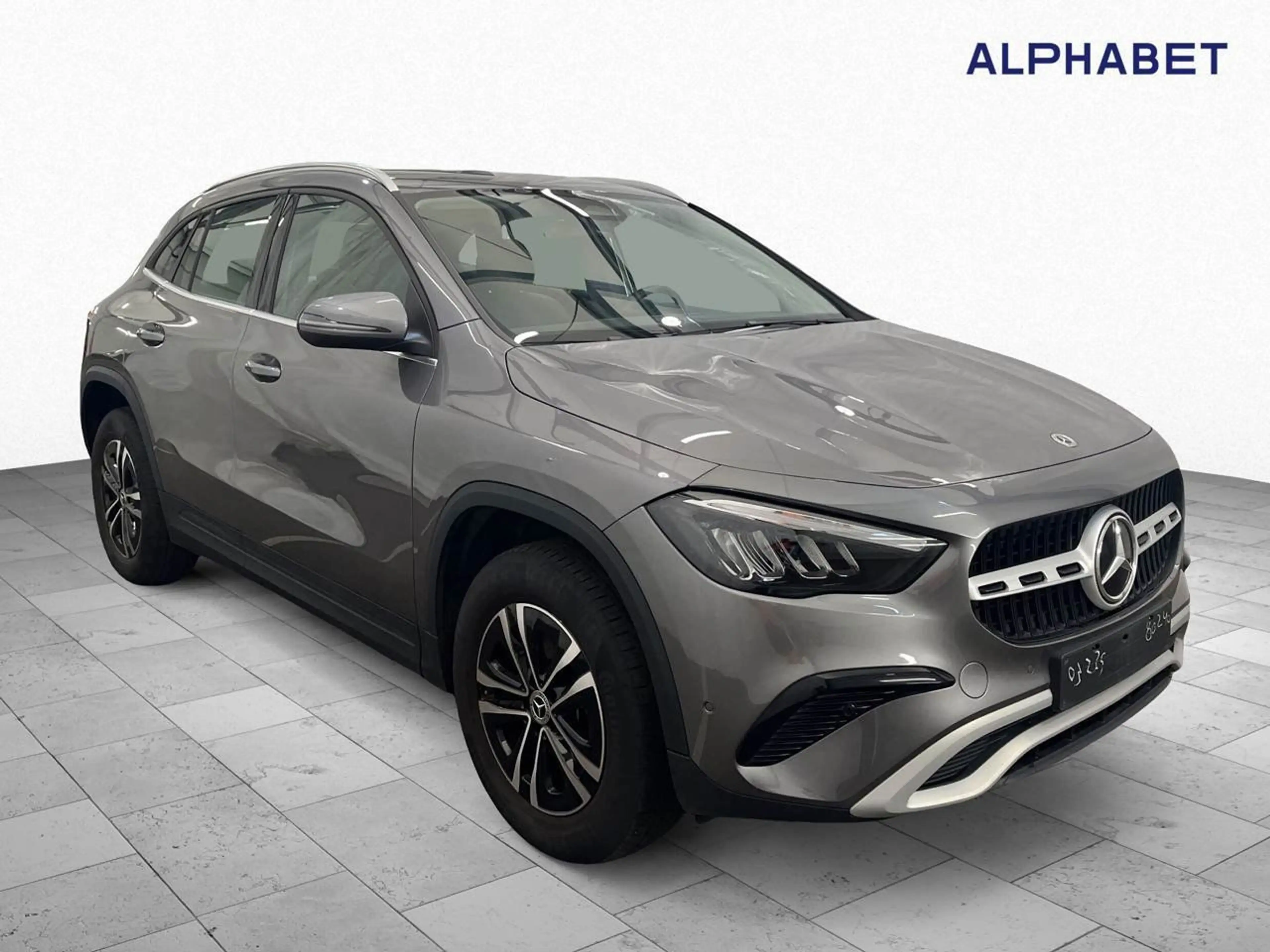 Mercedes-Benz GLA 180 d El.Heckkl. Key LED Lane Navi RKam AUT — photo 6