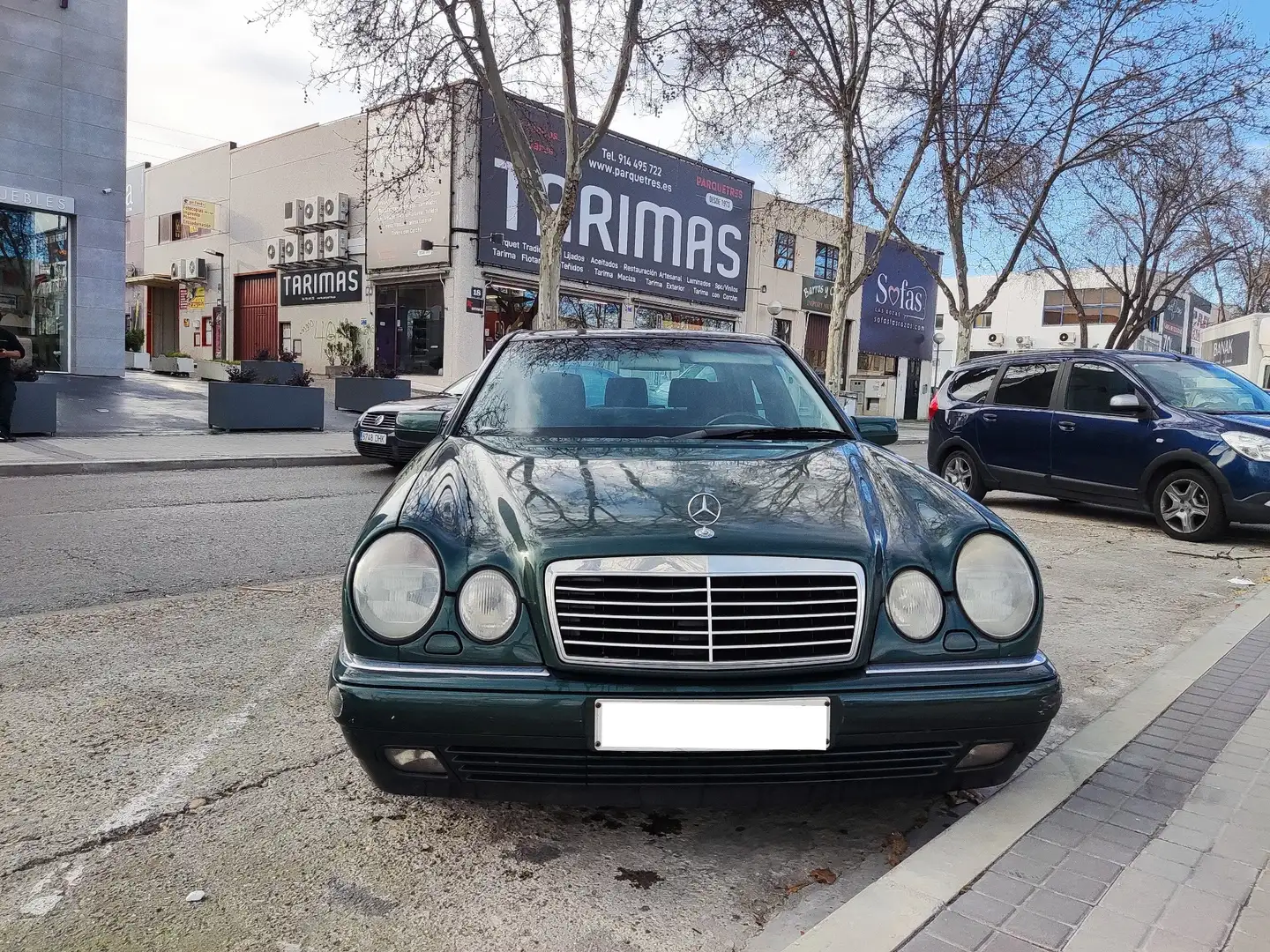 Mercedes-Benz E 280 V6 Avantgarde - 2