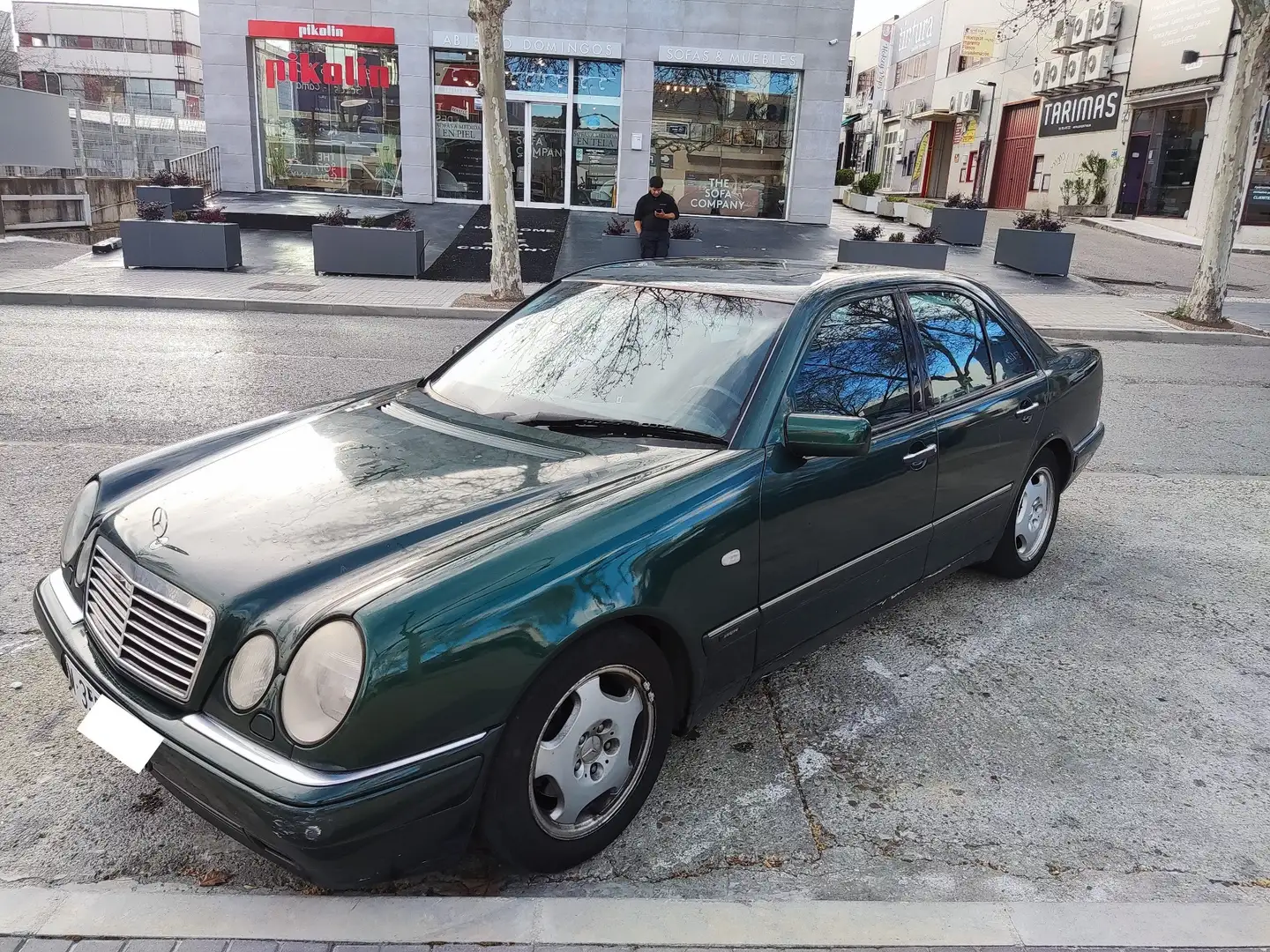 Mercedes-Benz E 280 V6 Avantgarde - 1