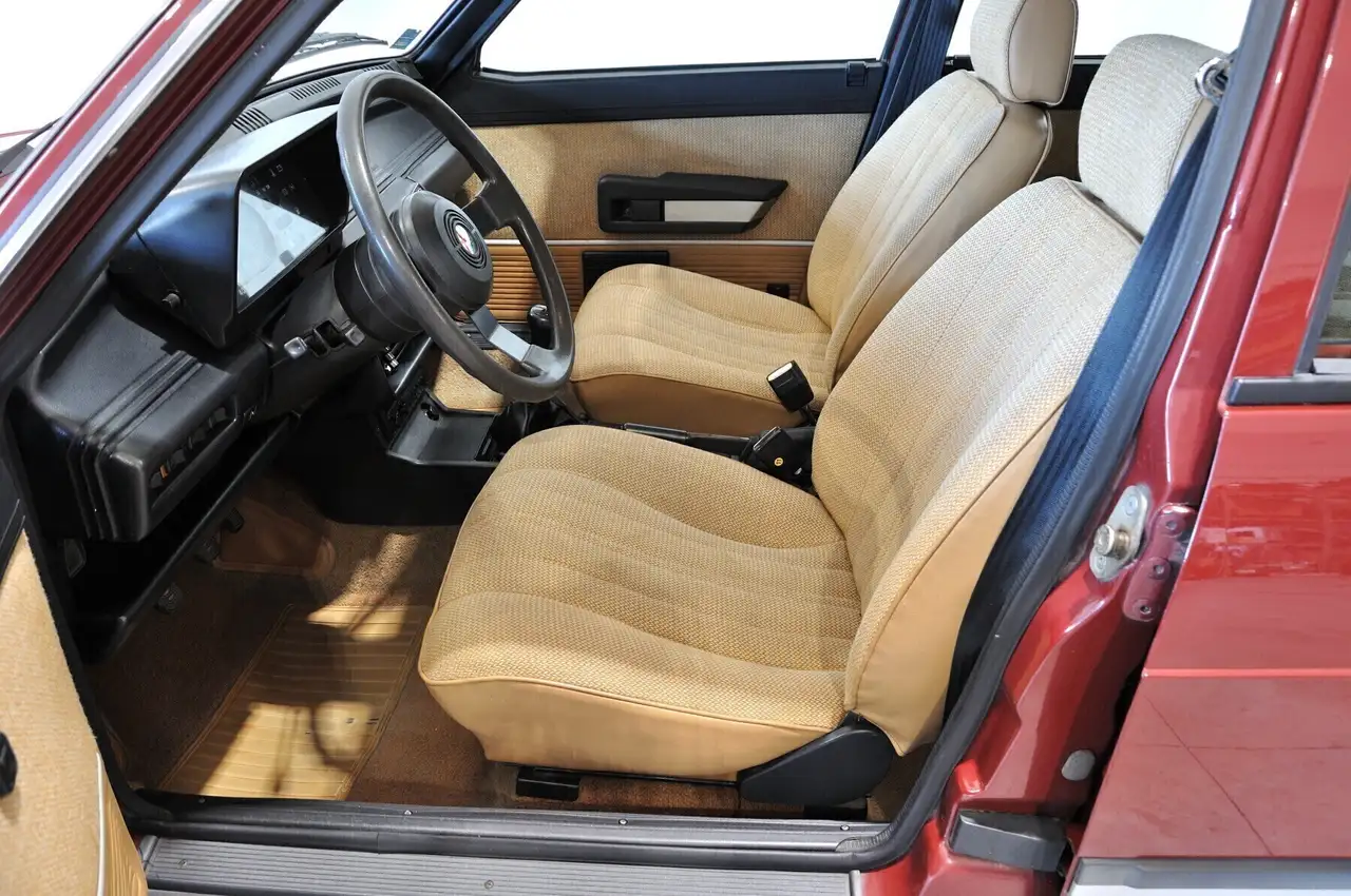 Alfa Romeo Giulietta 1.6 targhe nere MI, foto 11