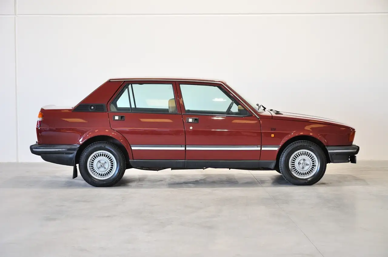 Alfa Romeo Giulietta 1.6 targhe nere MI, foto 8