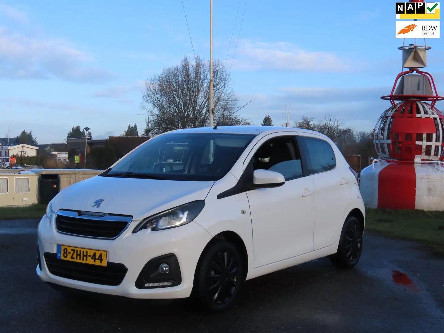 Peugeot 108 1.0 e-VTi Active *1e EIG *Bluetooth Weiß - 1