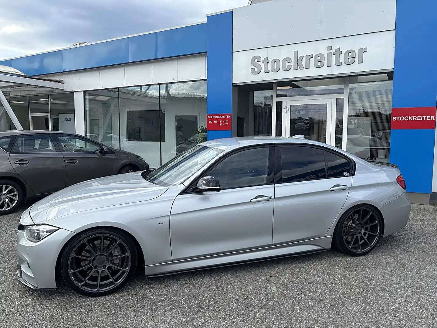 BMW 335 d xDrive M Sport Aut. Silber - 2