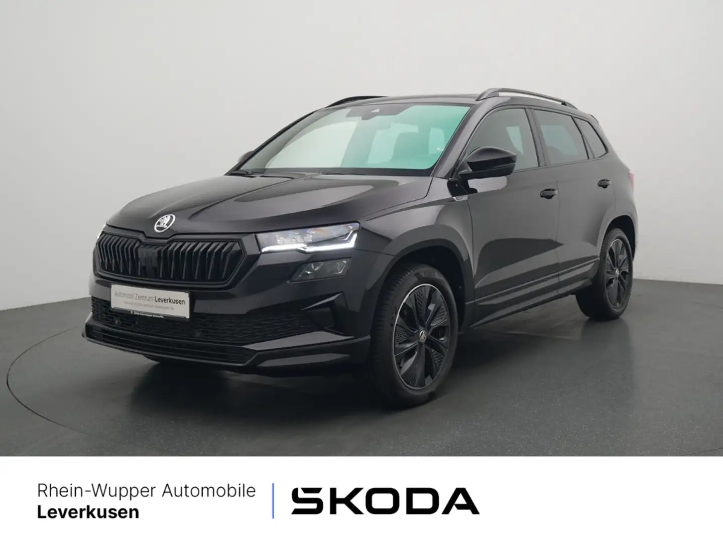 Skoda Karoq Sportline SHZ PDC KLIMA MATRIX PANO AHK Grijs - 1