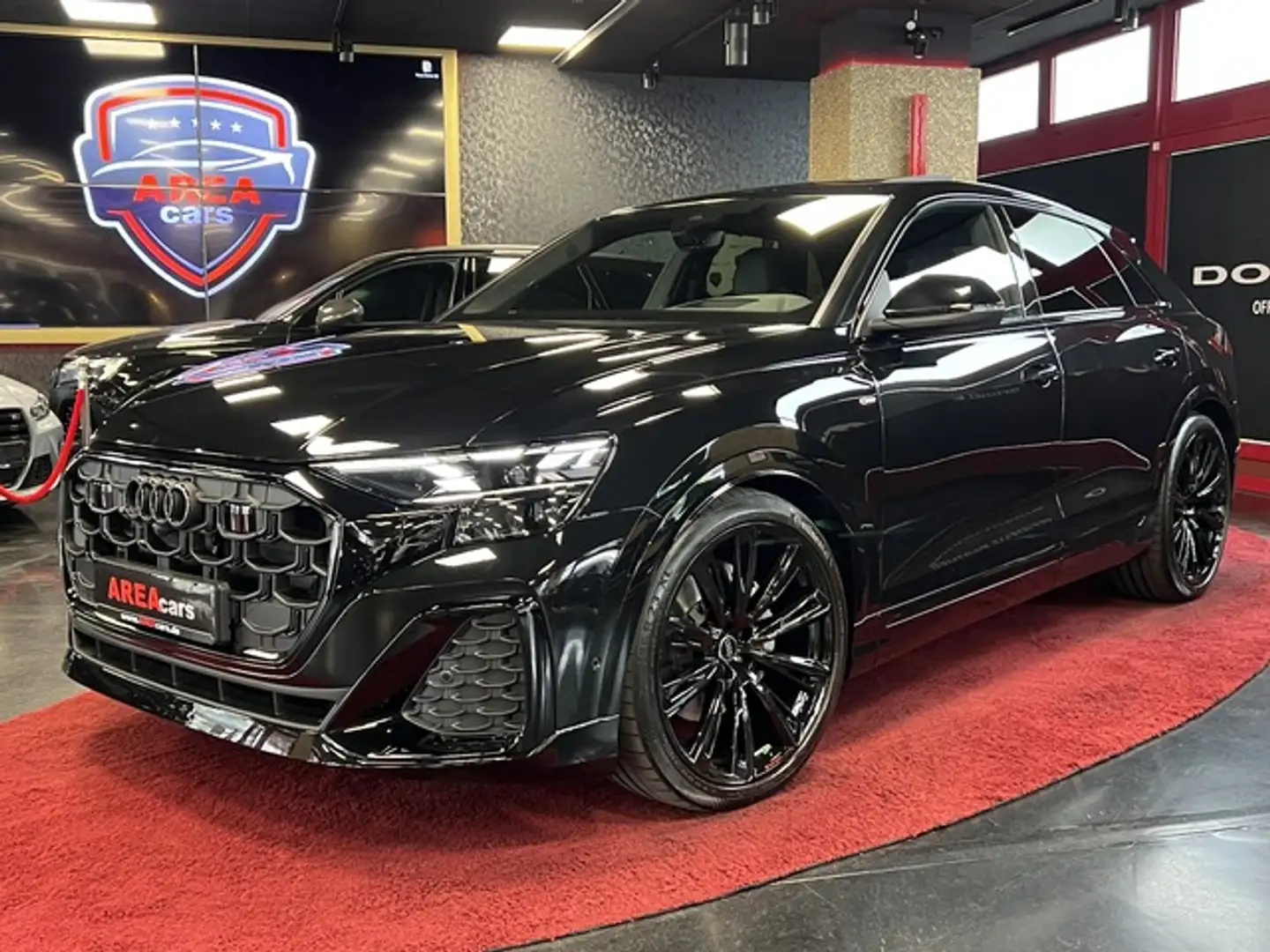 Audi Q8 3x S-LINE PANO MATR MASS B&W 360 KEYLESS Zwart - 1