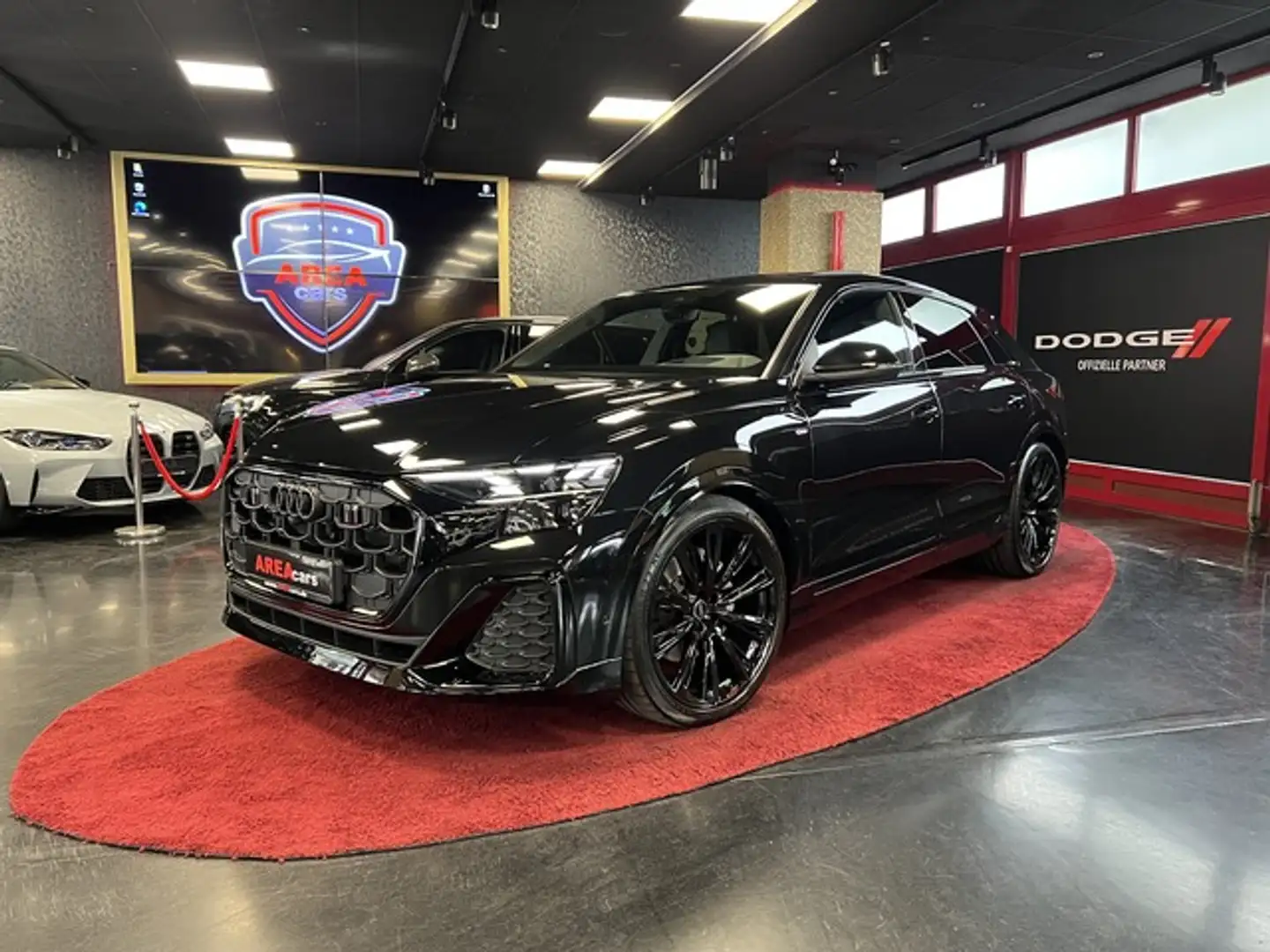 Audi Q8 3x S-LINE PANO MATR MASS B&W 360 KEYLESS Zwart - 2