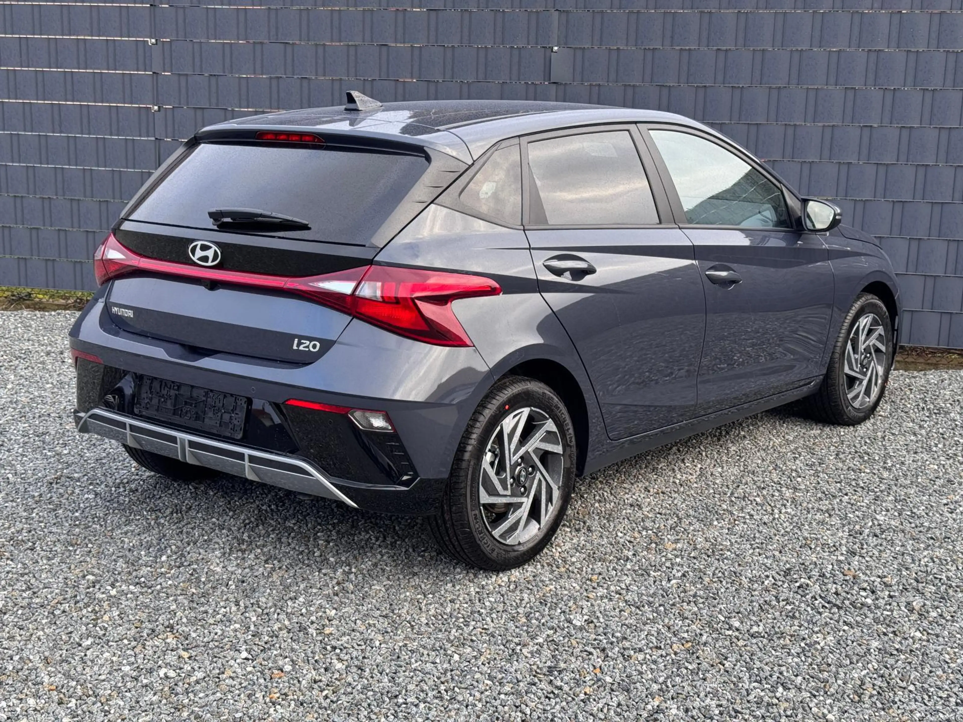 Hyundai i20 Family 66 kW (90 PS), Schaltgetriebe, Frontantrieb — photo 2