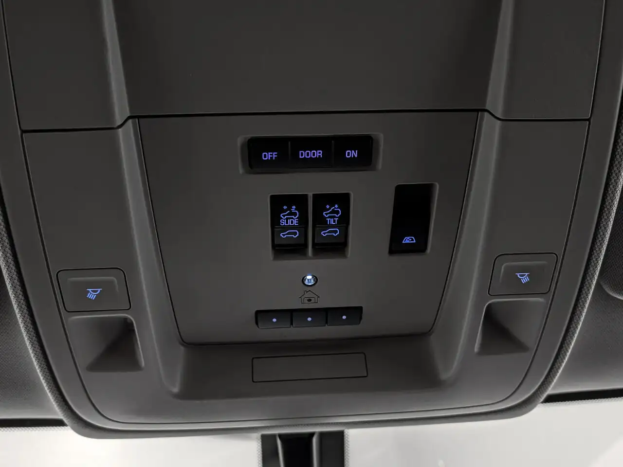 GMC Sierra 2500HD снимка GMC Sierra 2500HD
