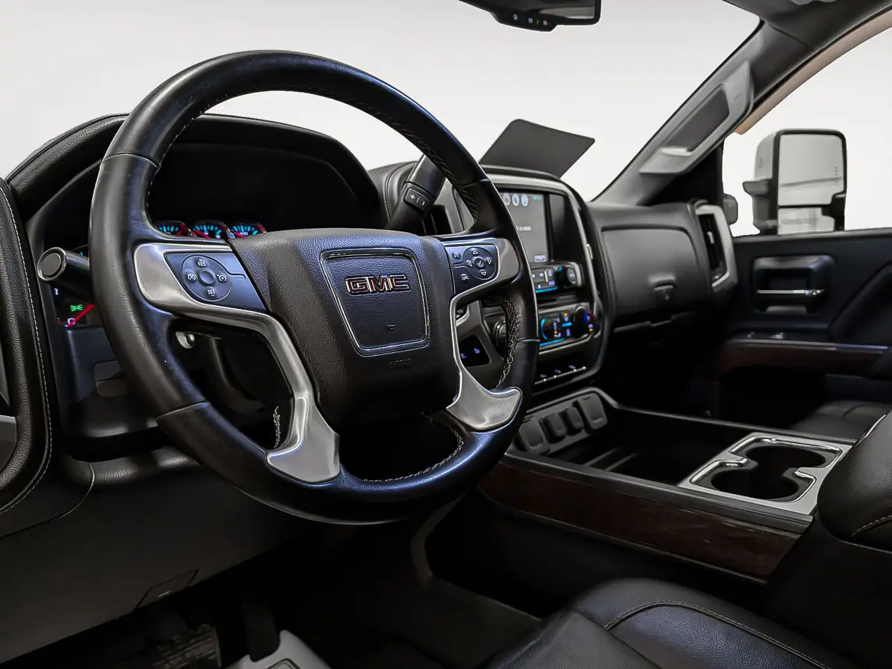 GMC Sierra 2500HD снимка GMC Sierra 2500HD