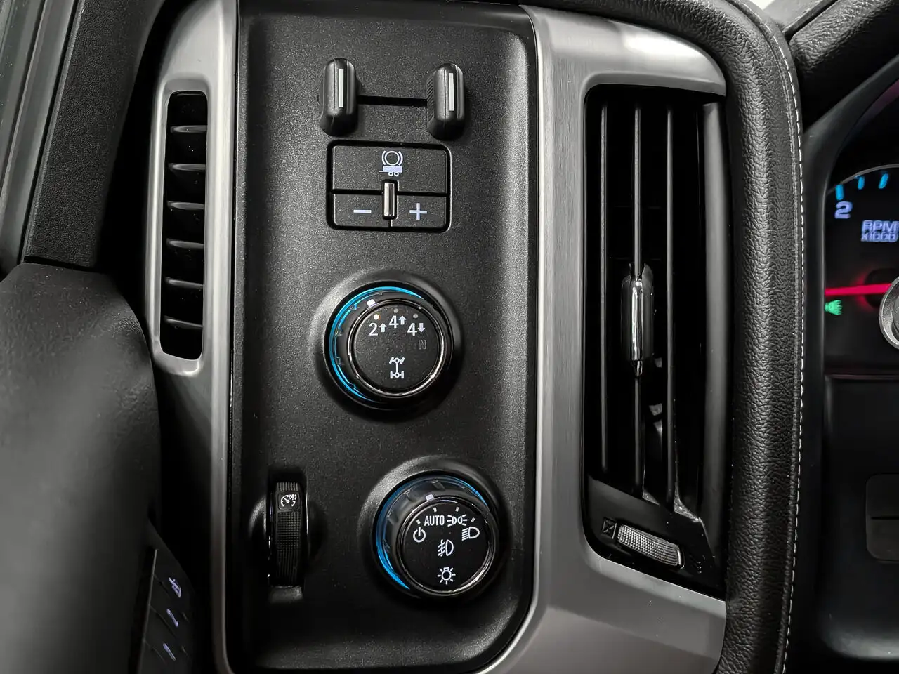 GMC Sierra 2500HD снимка GMC Sierra 2500HD