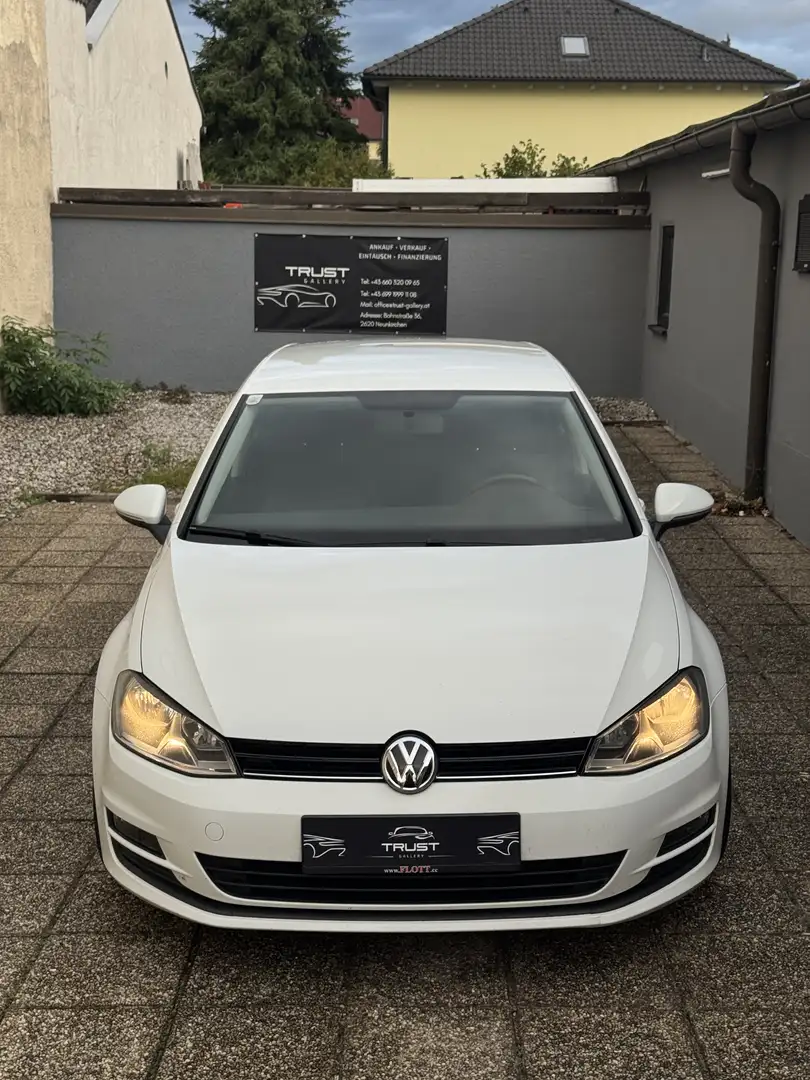 Volkswagen Golf Comfortline 1,2 TSI Weiß - 2