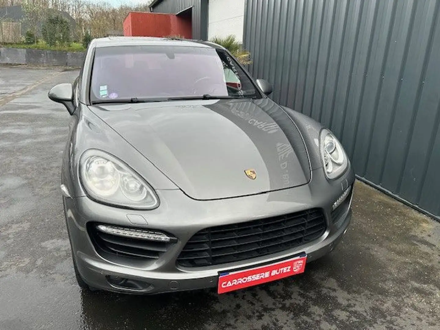 Porsche Cayenne TURBO V8 500CV Gri - 1