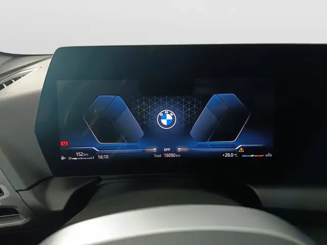 BMW 2 Series view 12