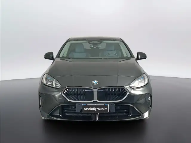BMW 2 Series view 2