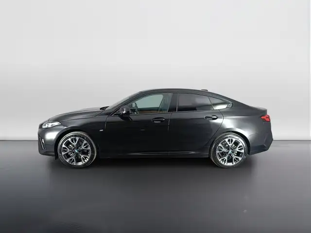 BMW 2 Series view 6