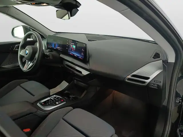BMW 2 Series view 10