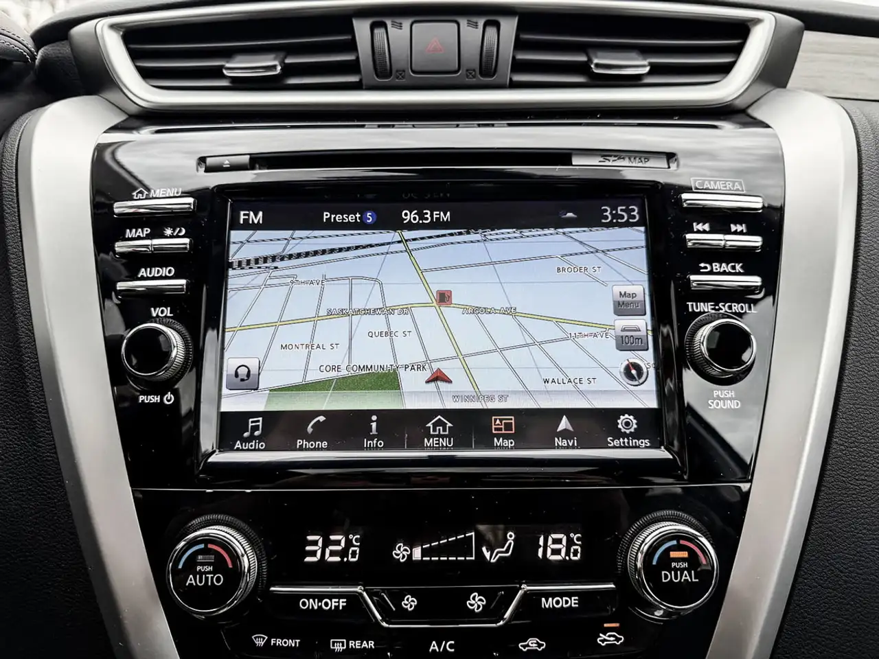Nissan Murano снимка Nissan Murano