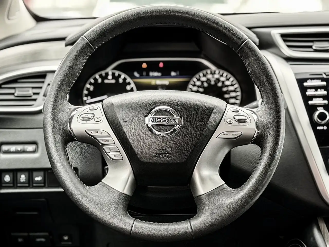 Nissan Murano снимка Nissan Murano