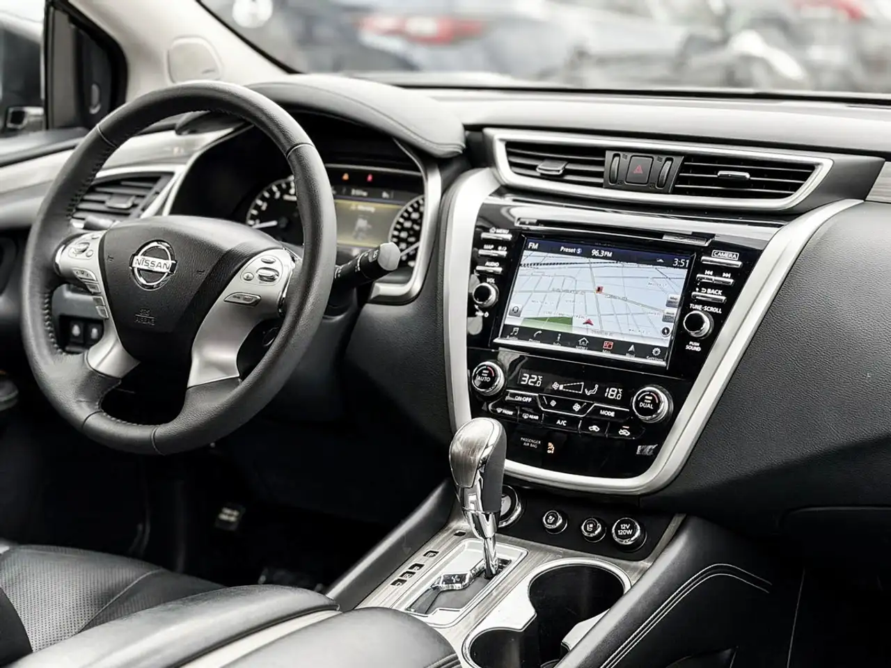 Nissan Murano снимка Nissan Murano