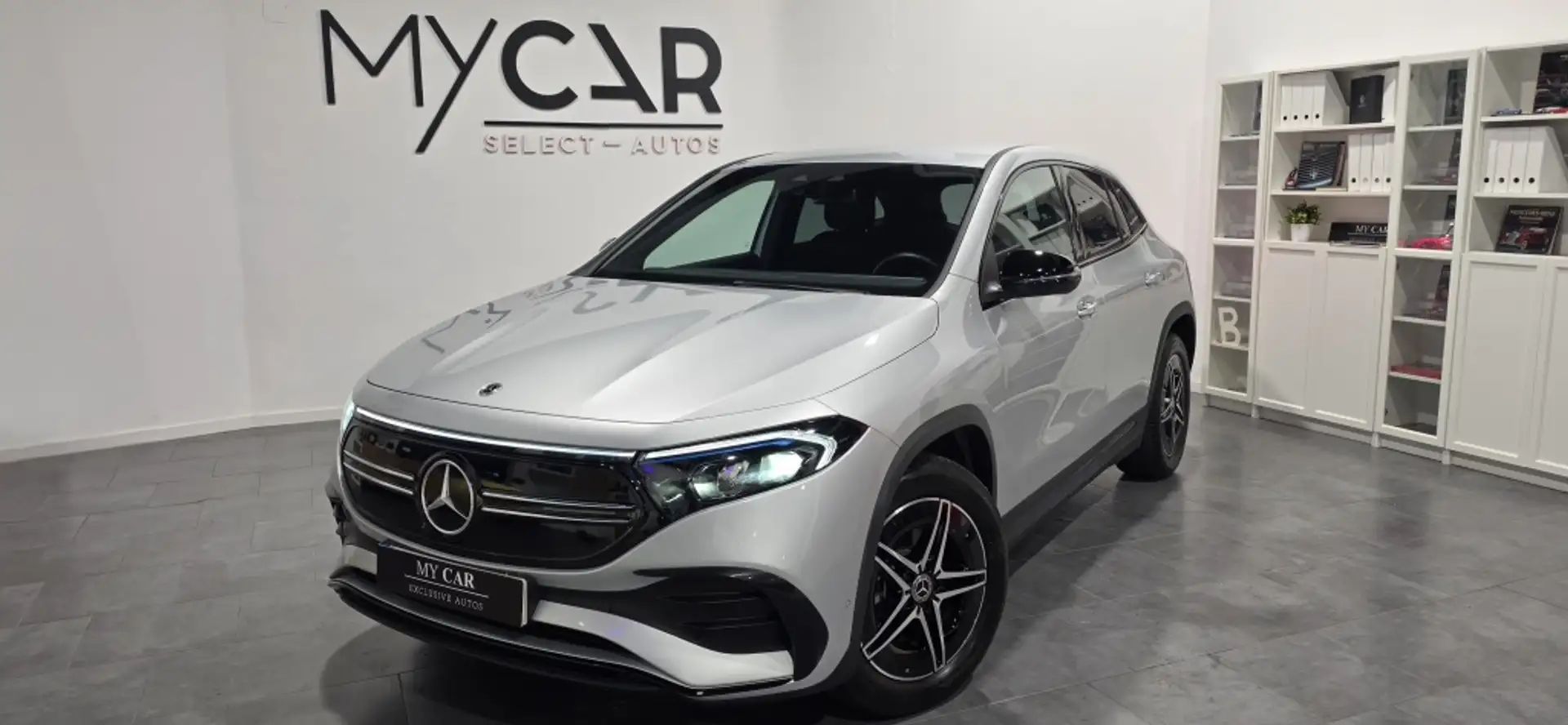Mercedes-Benz EQA 250 + Plateado - 1
