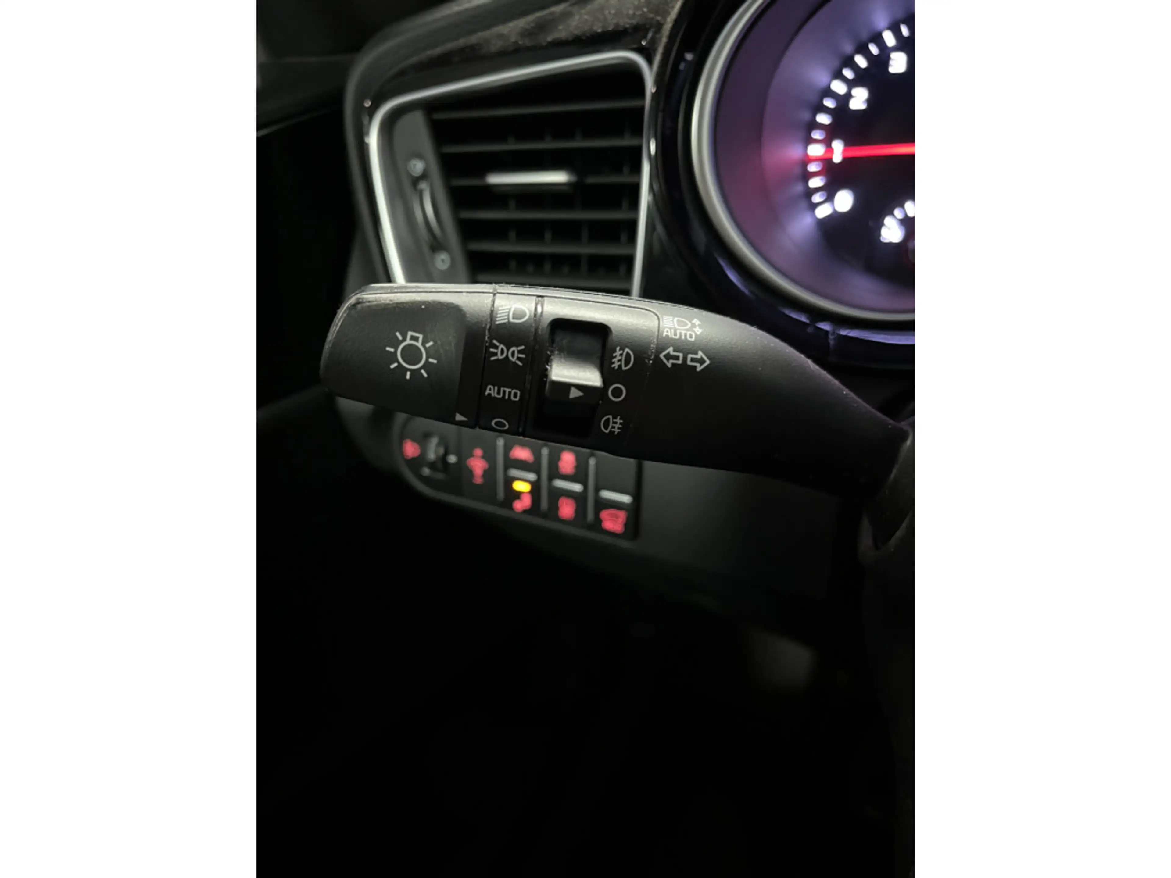 Kia Ceed SW / cee'd SW Sportswagon 1.0 T-GDi DynamicPlusLine 1E EIGN/ECC/ — photo 27