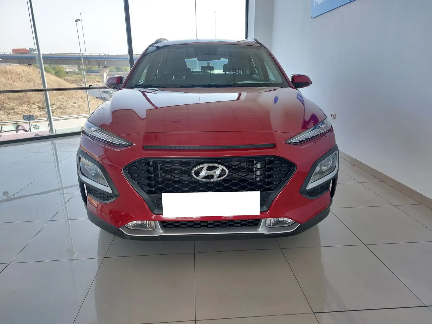 Hyundai KONA 1.0 TGDI Klass 4x2 Rojo - 2