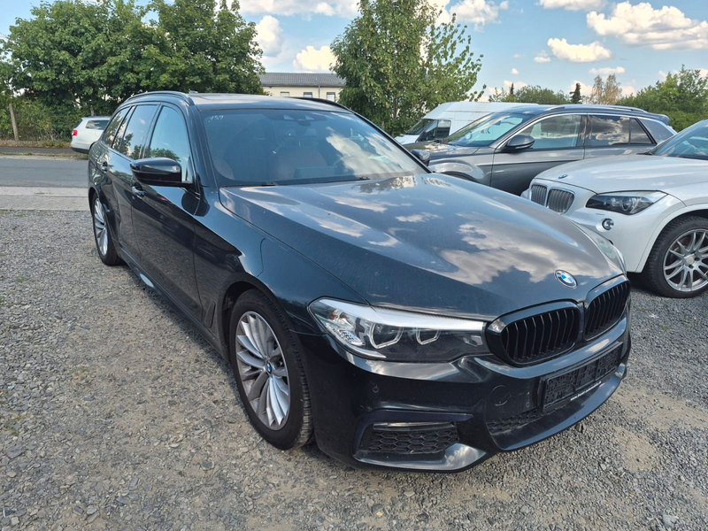 BMW 530 Touring d xDrive M Sport  Shadow Line — photo 2