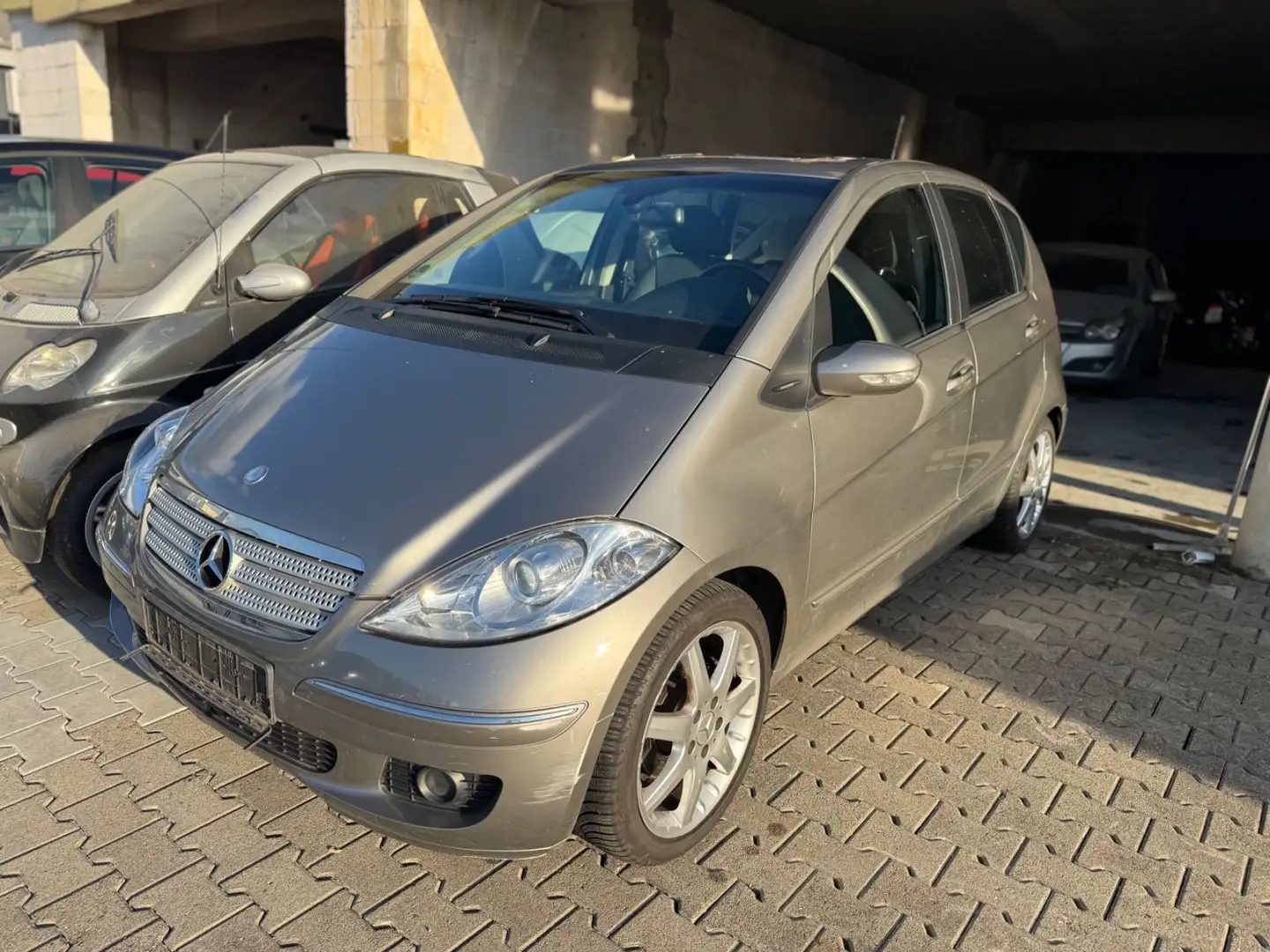 Mercedes-Benz A 170 AVANTGARDE Polar Star / 1.hand Grau - 2