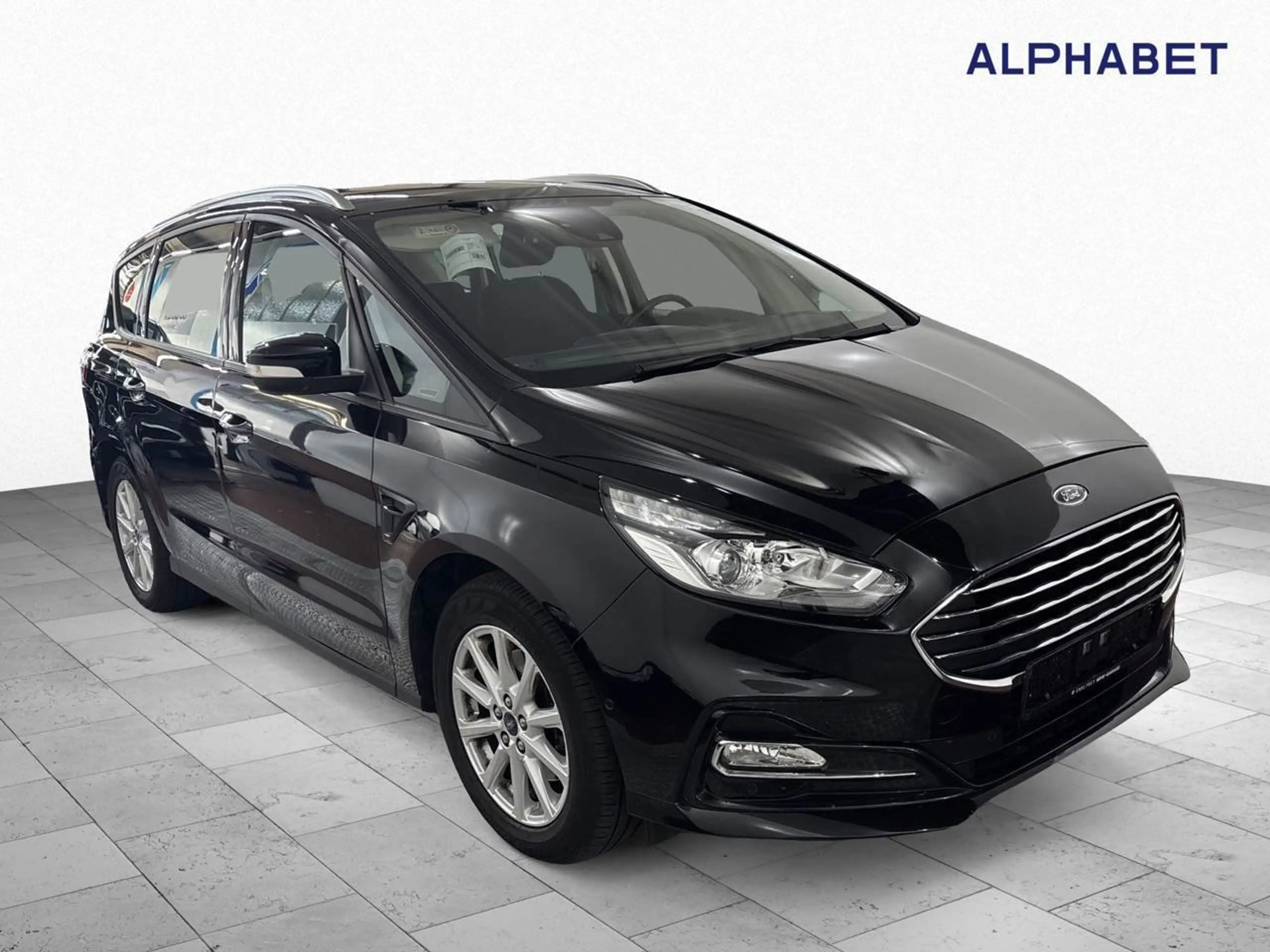 Ford S-Max 2.0 EcoBlue Trend SpoSi Key Navi RKam AUT — photo 8