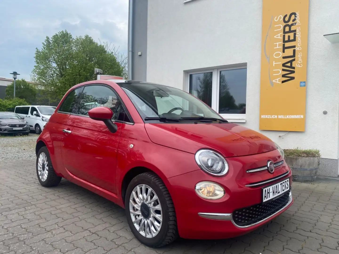 Fiat 500 = Automatik - Glasdach - Parc Distanc Rot - 1