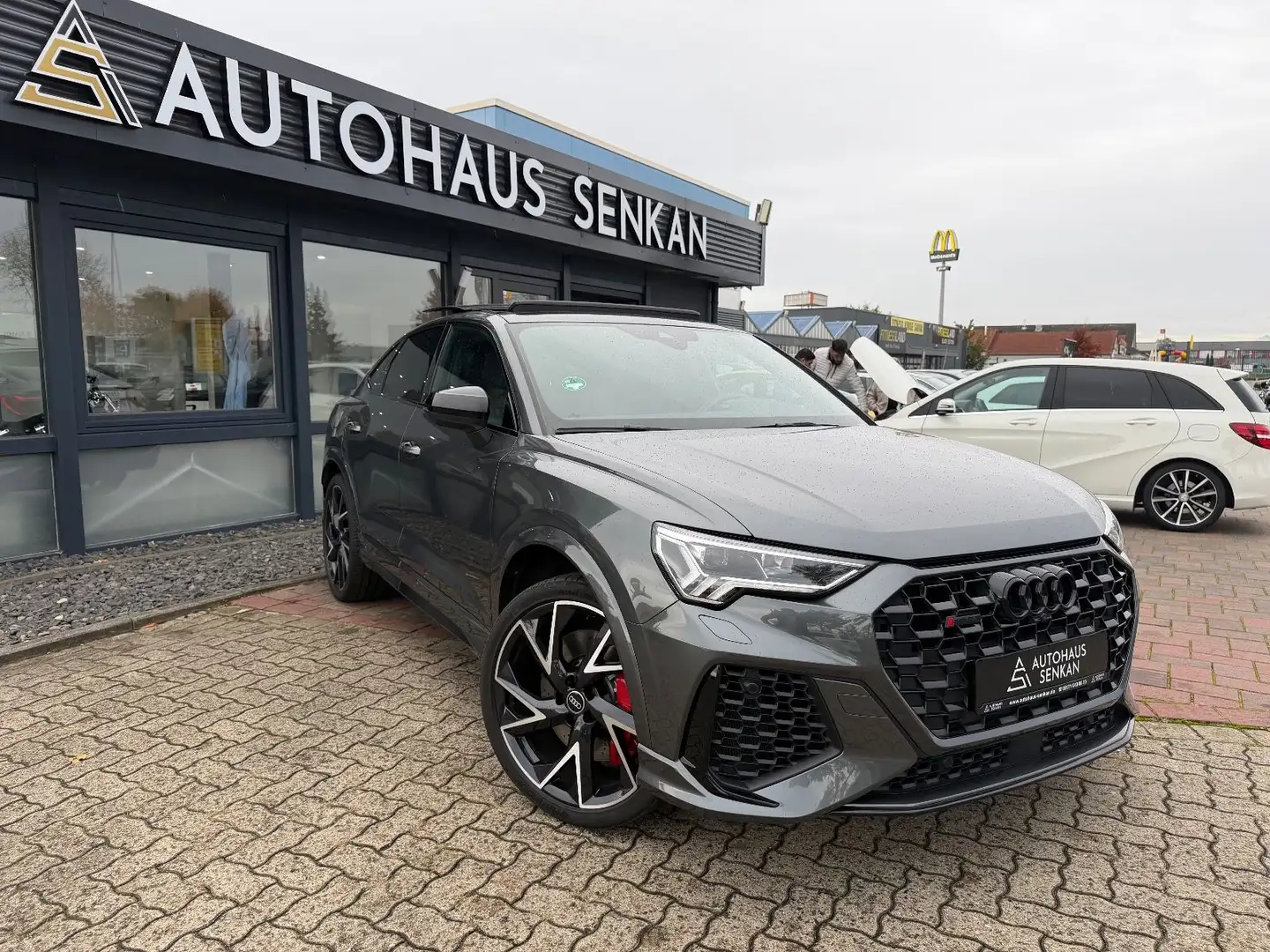 Audi RS Q3 RS Q3 Sportback 2.5 TFSI quattro*PANO*SONOS*360° Grau - 1