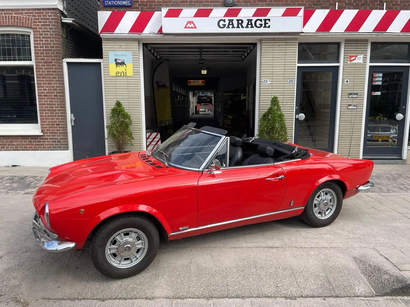 Fiat 124 Spider 124 Spider 1600 Sport Rood - 1